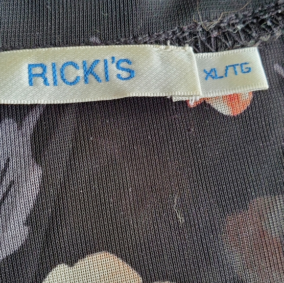 Ricki's XL mesh top with floral print - Picture 2 of 3